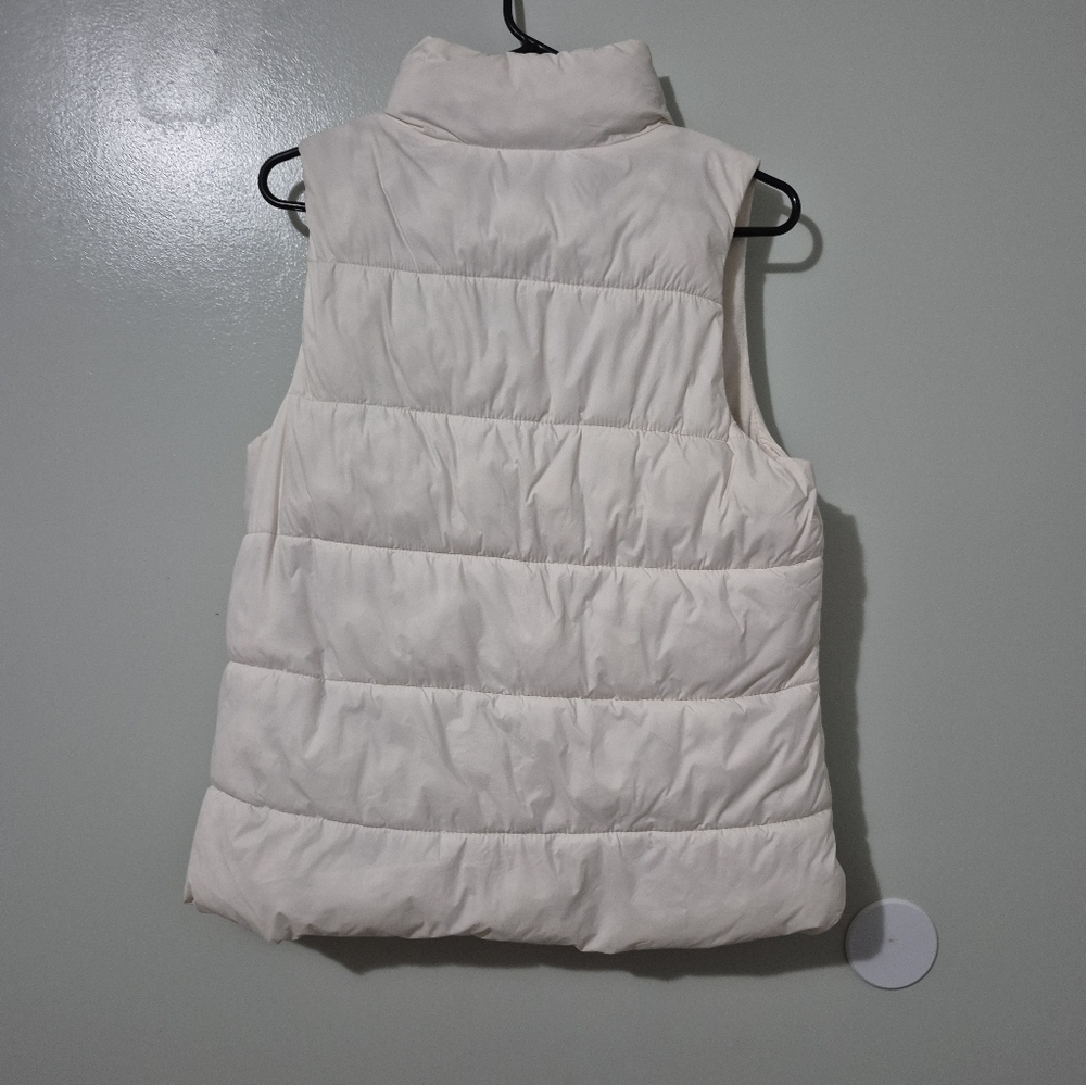 Vest - Picture 3 of 4